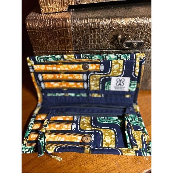 Arabic Fabric Bifold Wallet Geometric Design - Picture 3 of 3